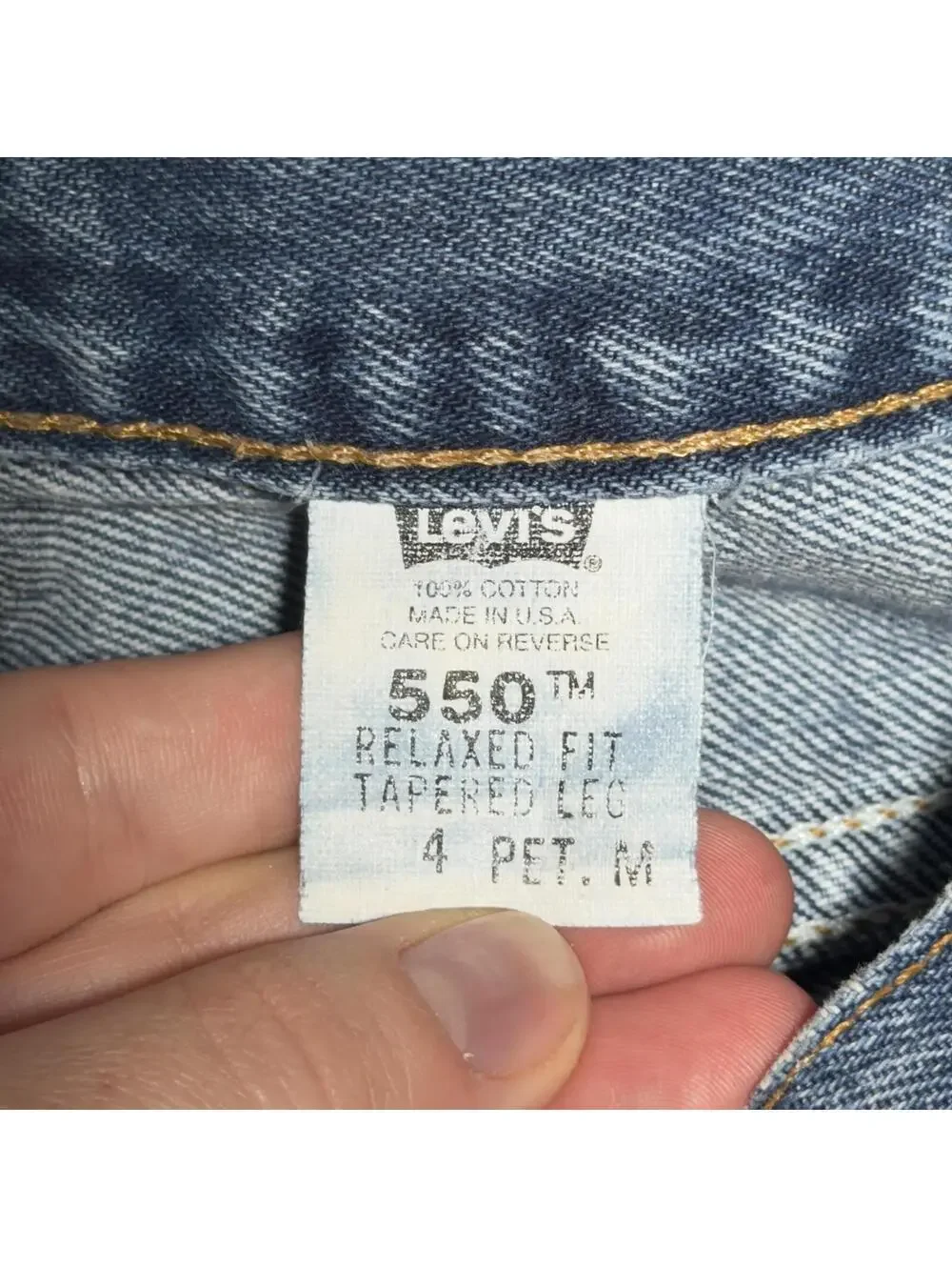 Vintage 90s Levi's 550 Relaxed Fit Tapered Leg Blue Jeans Made in USA